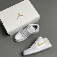 Retro Low Top Basketball Shoes, White Gray Colorway, Leather Footwear, Lace Up Design, Casual Gift for Shoe Lovers