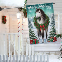 Winter Wreath Equestrian Yard Flag, Horse Merry Christmas Garden Flag, Holiday Farmhouse Lawn Banner, Horse Lover Outdoor Decor