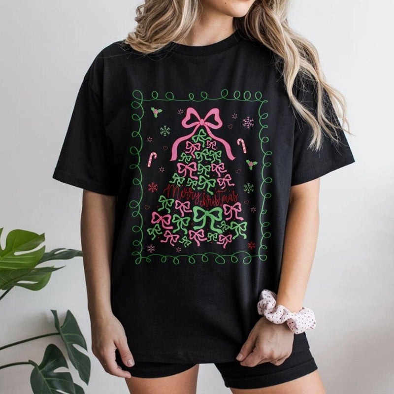 Pink Bow Holiday Graphic Tee, Coquette Christmas Tree Shirt, Girly Xmas T-Shirt, Preppy Aesthetic Christmas Shirt, Festive Present for Women