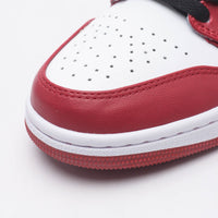 Low Top Basketball Shoes, White Red Colorway, Leather Footwear, Lace Up Design, Casual Gift for Shoe Lovers