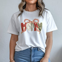 Adorable Holiday Bow Graphic Tee, Merry Christmas Coquette Bow T-Shirt, Preppy Aesthetic Xmas Shirt, Festive Christmas Tee, Present for Women