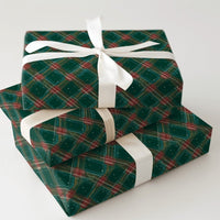 Traditional Tartan Gift Wrap, Christmas Plaid Wrapping Paper, Green and Red Holiday Wrapping Paper, Classic Winter Gift Wrap Roll