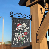 Santa Hat Gothic Xmas Yard Flag, Christmas Skeleton Garden Flag, Double Sided Holiday Outdoor Flag, Spooky Creepmas Garden Decor
