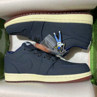 Retro Low Top Golf Shoes, Blue Colorway, Lace Up Design, Casual Gift for Shoe Lovers