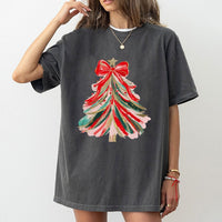 Abstract Painted Holiday Graphic Tee, Coquette Christmas Tree Shirt, Trendy Xmas Party T-Shirt, Festive Winter Graphic Top