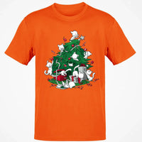 Humorous Holiday Chaos Graphic Tee, Cats Climbing Christmas Tree T-Shirt, Festive Kitty Christmas Shirt, Adorable Cat Lover Winter Top