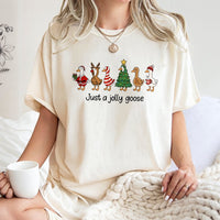 Humorous Holiday Goose Tee, Jolly Goose Christmas T-Shirt, Adorable Goose Santa Shirt, Festive Xmas Animal Tee, Christmas Fan Present for Men Women