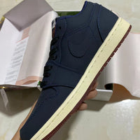Retro Low Top Golf Shoes, Blue Colorway, Lace Up Design, Casual Gift for Shoe Lovers
