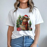 Santa Hat Baby Cow T-Shirt, Highland Cow Christmas Shirt, Festive Farmhouse Graphic Tee, Adorable Holiday Animal Lover T-Shirt, Xmas Present