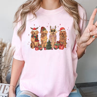 Festive Dog Mom Holiday Graphic Tee, Golden Retriever Christmas T-Shirt, Adorable Puppy Santa Hat Shirt, Winter Holiday Dog Lover T-Shirt