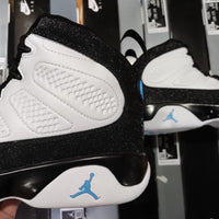 Sneakers, White Black Colorway, Lace Up Design, Casual Gift for Sneaker Fans