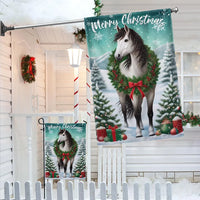Winter Wreath Equestrian Yard Flag, Horse Merry Christmas Garden Flag, Holiday Farmhouse Lawn Banner, Horse Lover Outdoor Decor