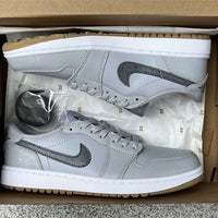 Low Top Golf Shoes, White Gray Colorway, Lace Up Design, Casual Gift for Shoe Lovers