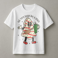Retro Snack Graphic Tee, Christmas Tree Cake T-Shirt, Humorous Holiday Tree Cake Shirt, Vintage Winter Foodie Tee, Adorable Xmas Present T-Shirt